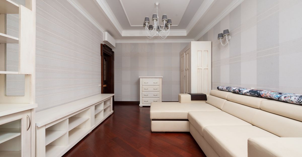 10 Essential Tips for Decluttering Your Space and Life