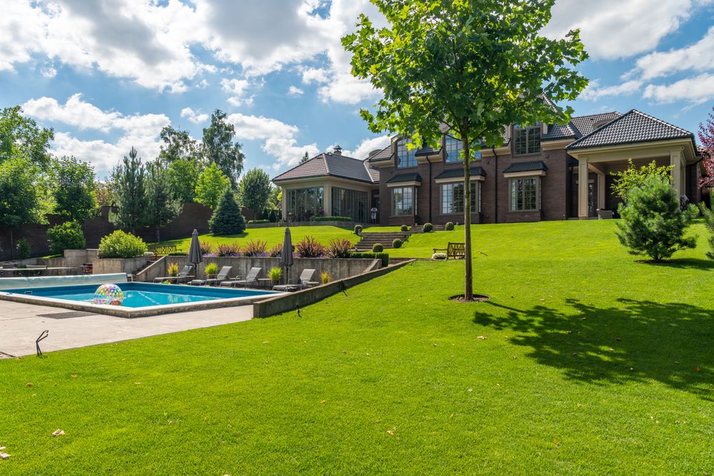 The Lawn House