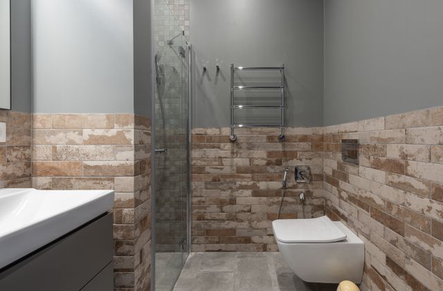 Tile installation and bathroom craftsmanship
