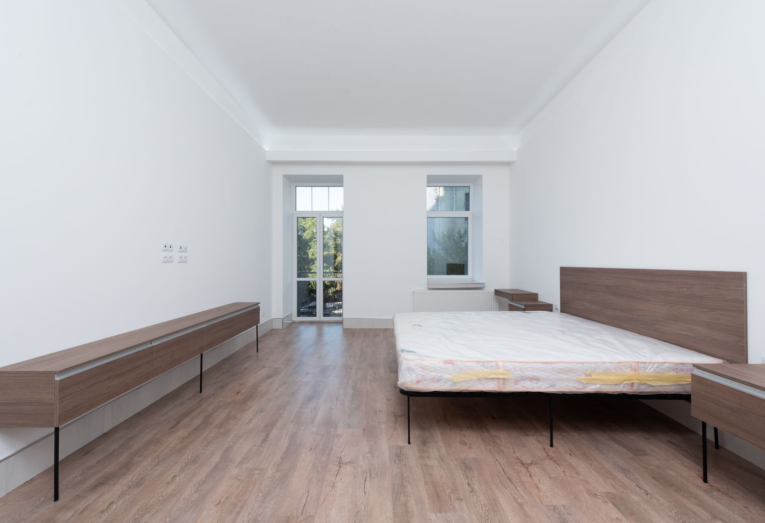 Stanwick — professional movers carrying furniture on a house move