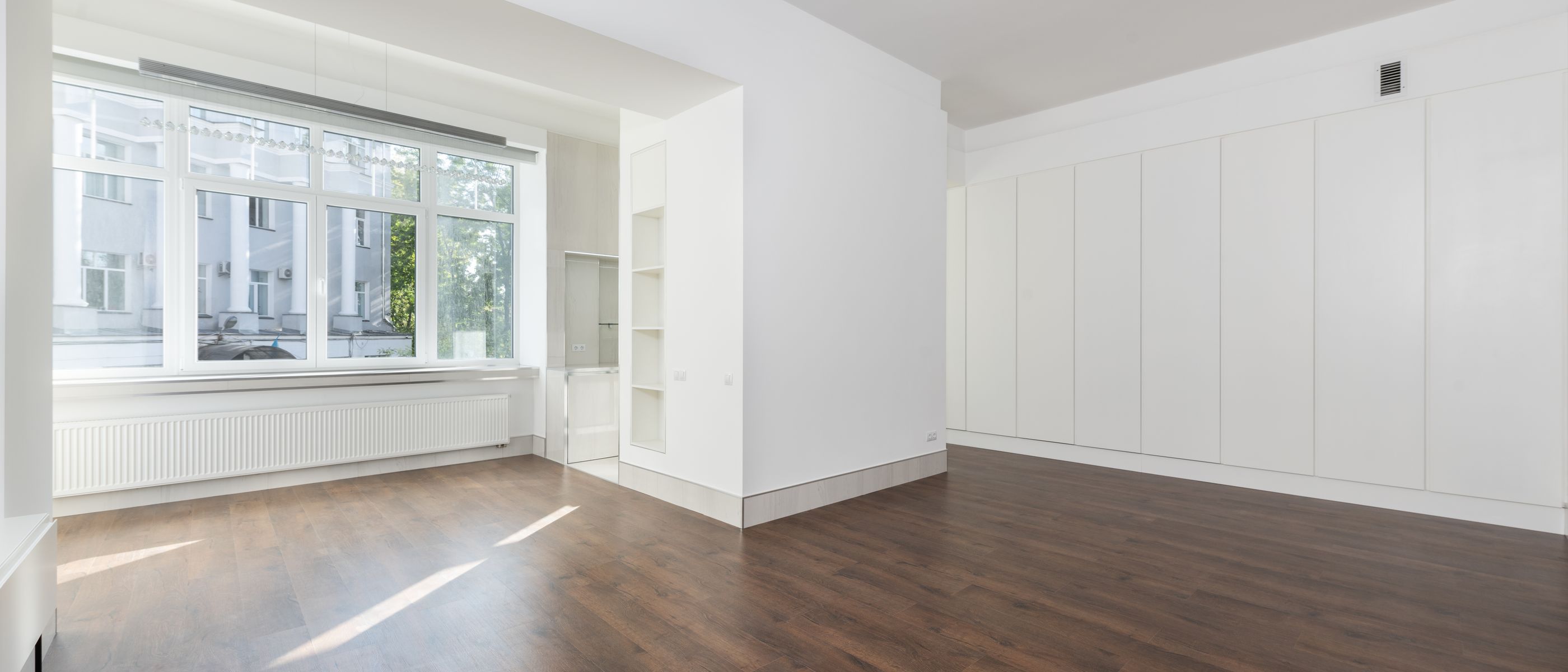 End of Tenancy Decorating in Kennington — dust sheets down and the room fully protected