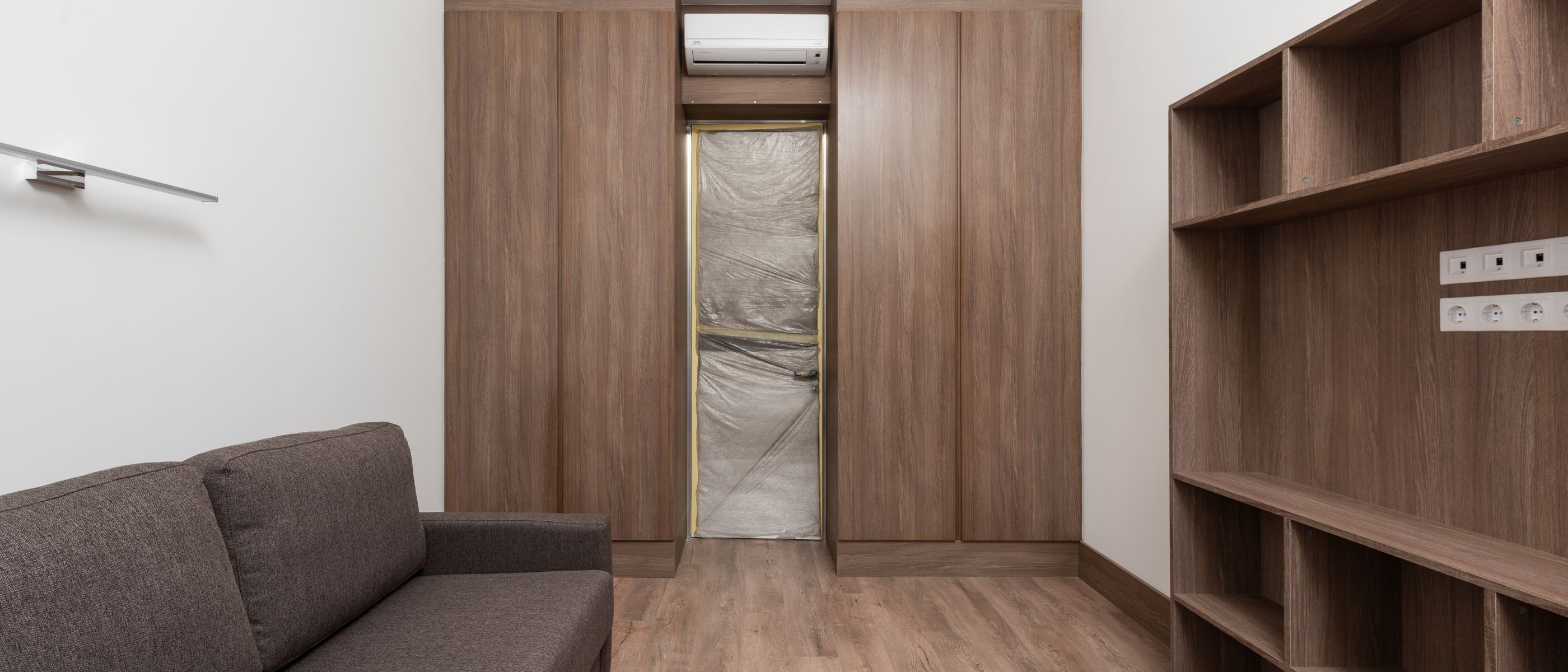 Painters and Decorators in Wimbledon — walls rolled to an even, flat finish