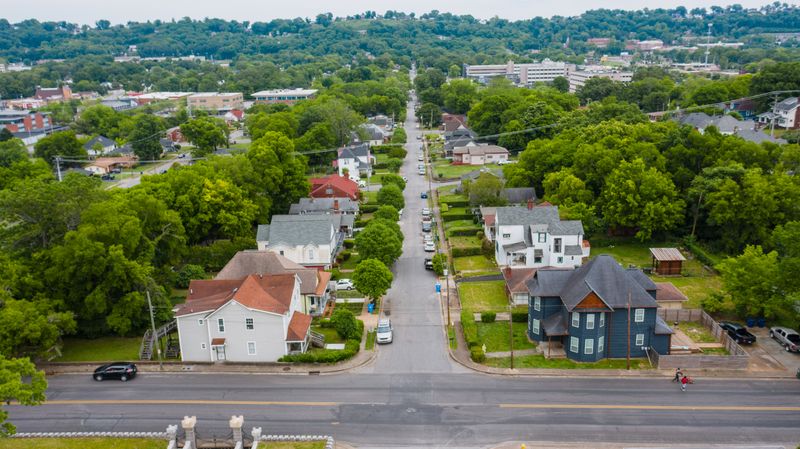 Residential homes in Toms River neighborhood, Toms River NJ — suburban neighborhood homes
