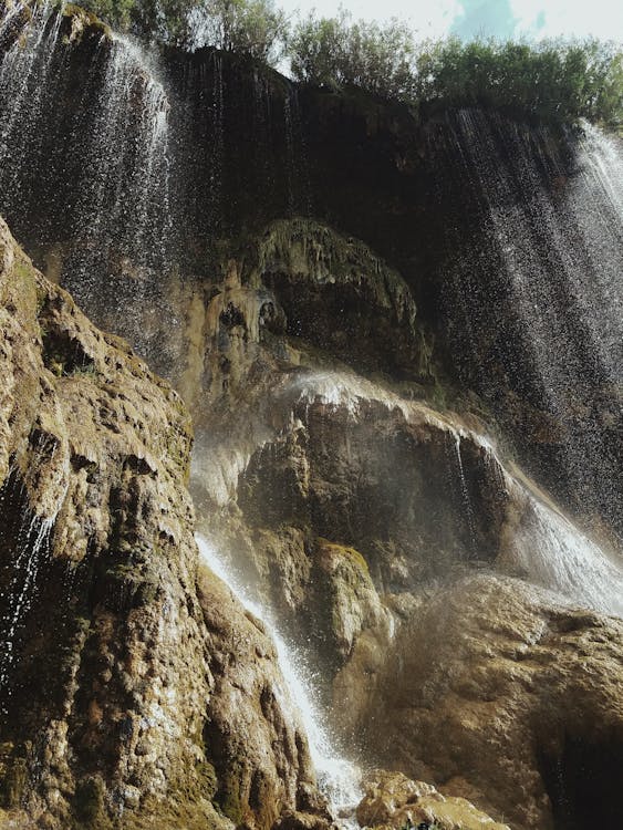 çağlayanlar, dikey atış, doğa içeren Ücretsiz stok fotoğraf