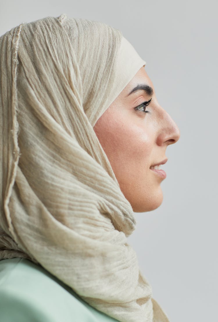 Side View Photo Of A Woman Wearing A Hijab