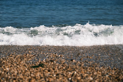 Crashing Waves on the Shore