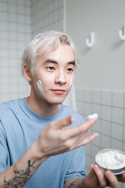 Variasi Gaya Rambut Pendek Pria dengan Skin Fade Variasi Gaya Rambut Pendek Pria dengan Skin Fade