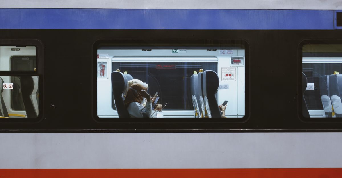 Peur des transports et attaques de panique : l’hypnose comme bouclier