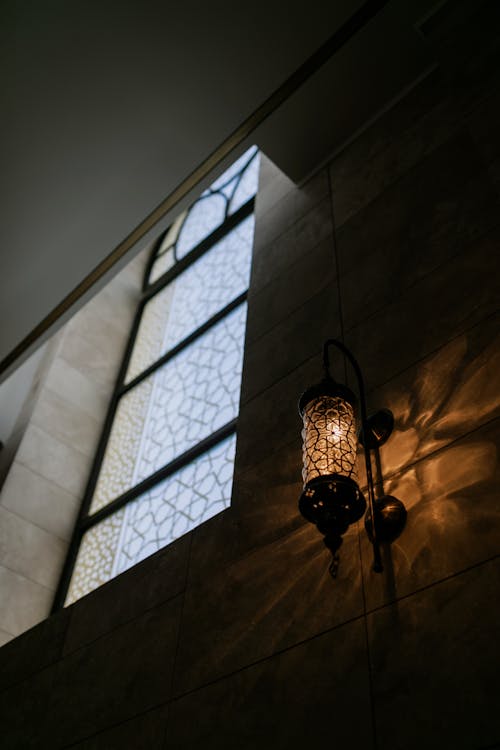 Immagine gratuita di chiesa, finestre, lampada