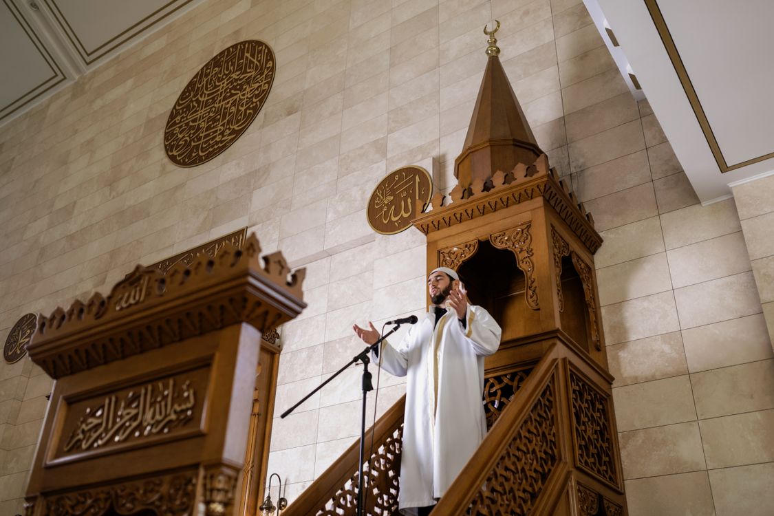 Imam Giving A Sermon From The Minbar Free Stock Photo imam-giving-a-sermon-from-the-minbar-free-stock-photo