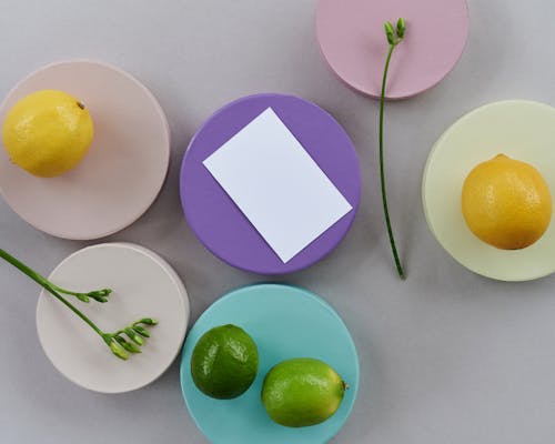 A Piece of Paper and Lemons on Round Platforms