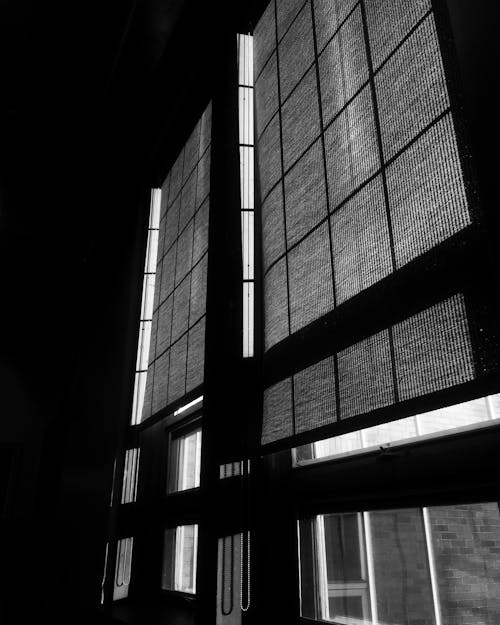 Immagine gratuita di bianco e nero, finestre, monocromatico
