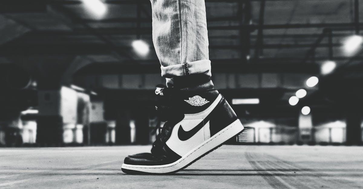 日经平均连续上涨,成功回升至55,000点,上涨半导体股票表现突出 日经平均连续上涨,成功回升至55,000点,上涨半导体股票表现突出