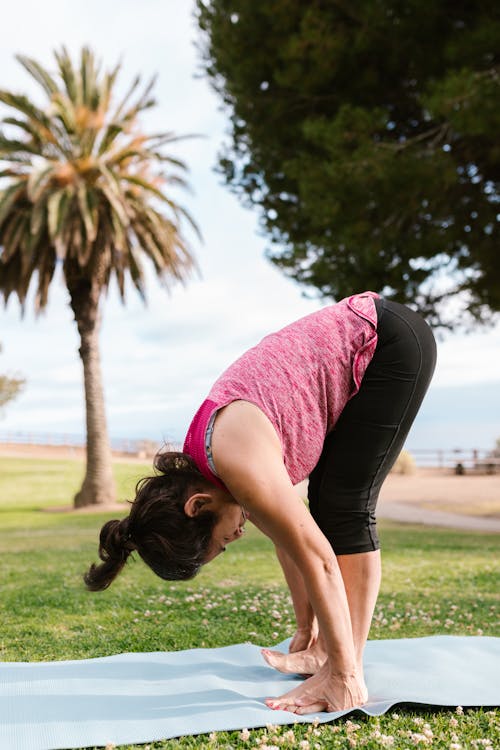 Imagine de stoc gratuită din covor de yoga, exerciții fizice, femeie