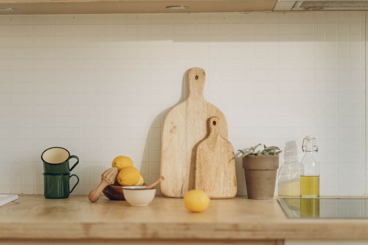 Choosing Bottle Green Kitchen Cabinets