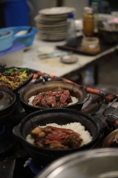 Fotobanka s bezplatnými fotkami na tému čínske jedlo, hlinená hrniec ryža, hlinené hrnce