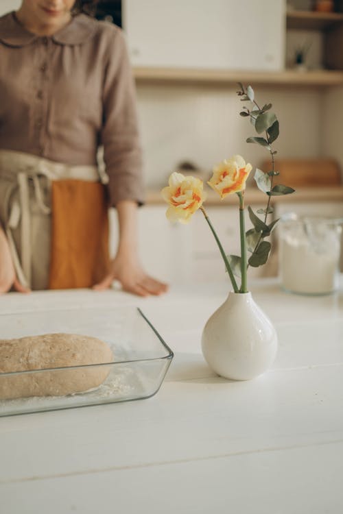 Gratis lagerfoto af bage, blomster, dej