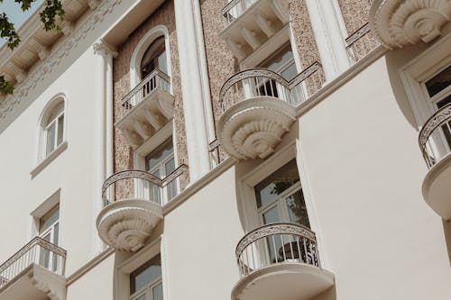 Free Darmowe zdjęcie z galerii z architektura, balkony, beton Stock Photo