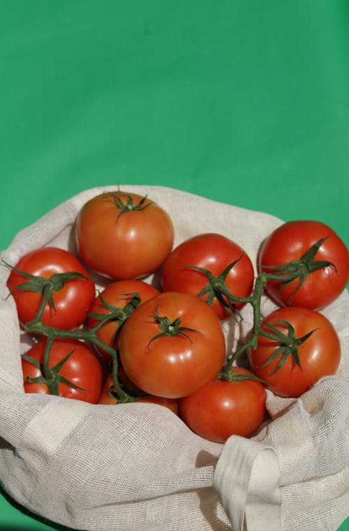 Close-up Photo of Fresh Tomatoes 