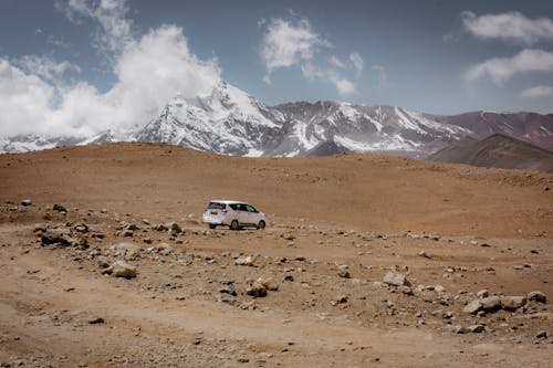 Základová fotografie zdarma na téma auto, cesta, hory