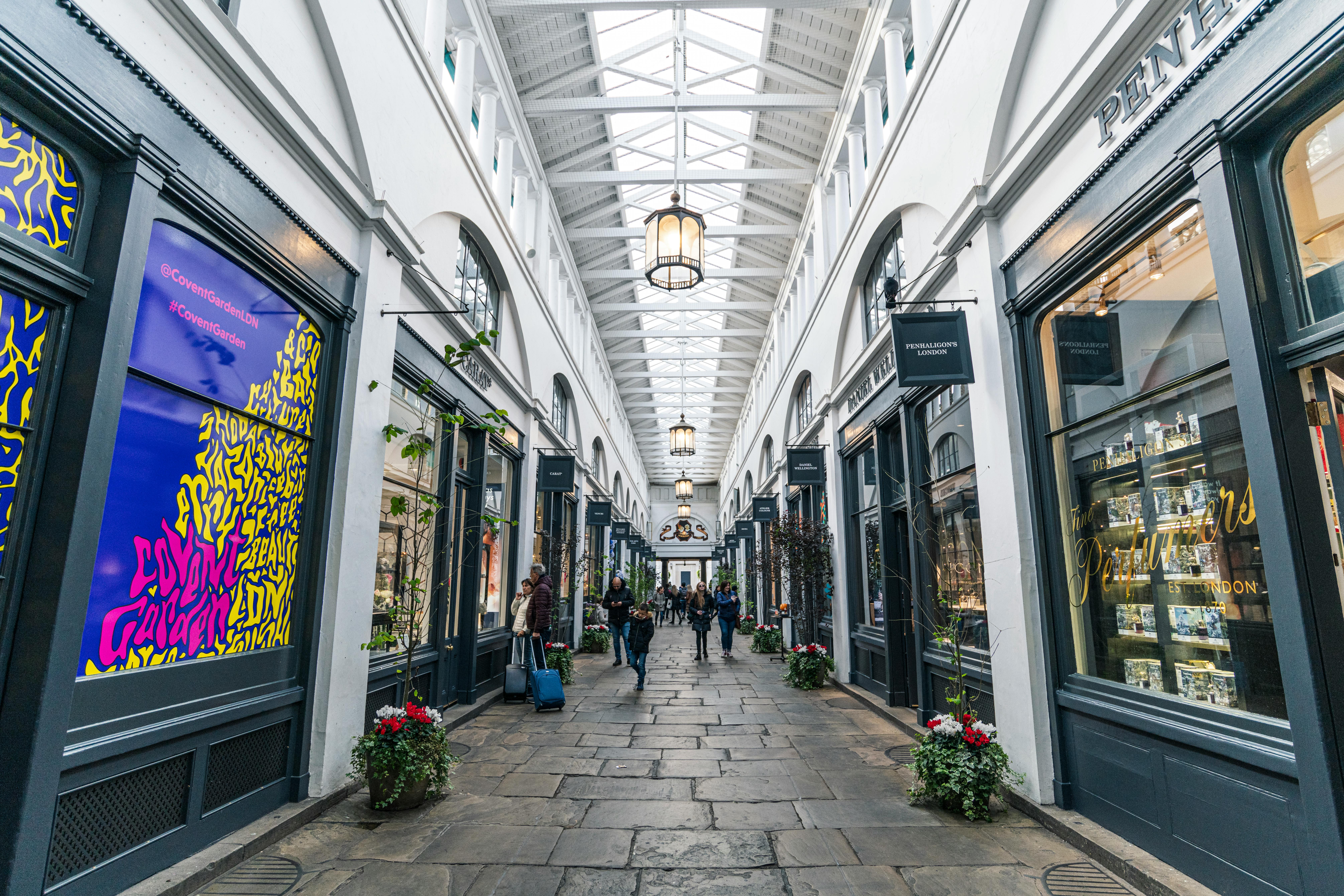 L’Occitane Group appoints Mark Edington as General Manager, Travel Retail EMEA &amp; Americas — Photo by Samuel Sweet on Pexe