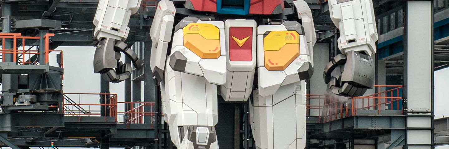 工場の産業用ロボットのイメージ写真