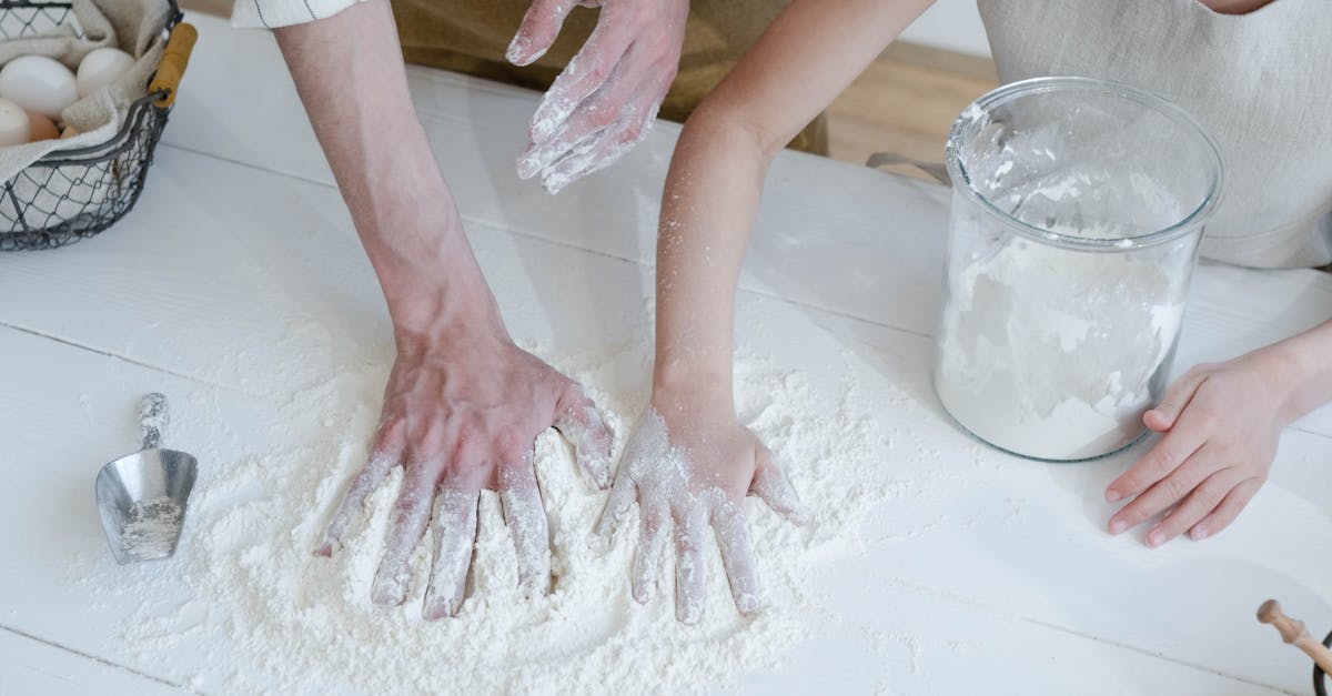 Does baking soda kill fleas instantly