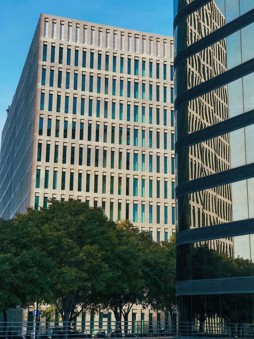 Free Contemporary buildings with reflections in Barcelona featuring modern design. Stock Photo