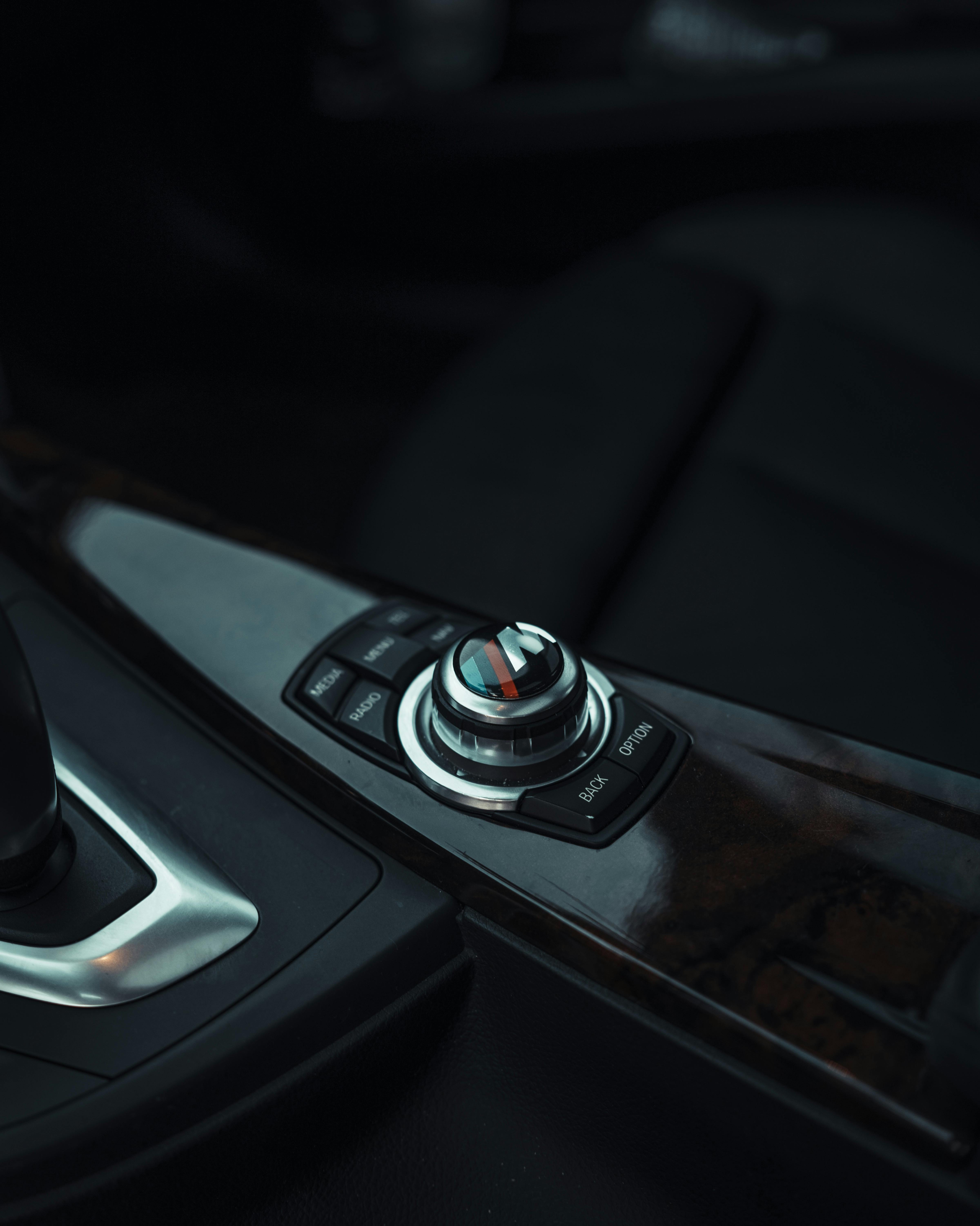CloseUp Photo of a BMW IDrive Knob Selector · Free Stock Photo