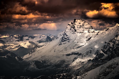 Безкоштовне стокове фото на тему «вершина, гори, діапазонів»