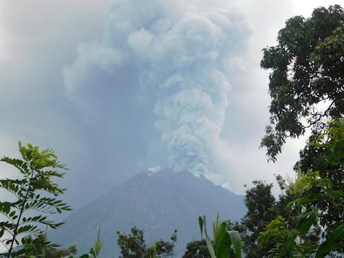 Free A Volcano's Eruption Stock Photo