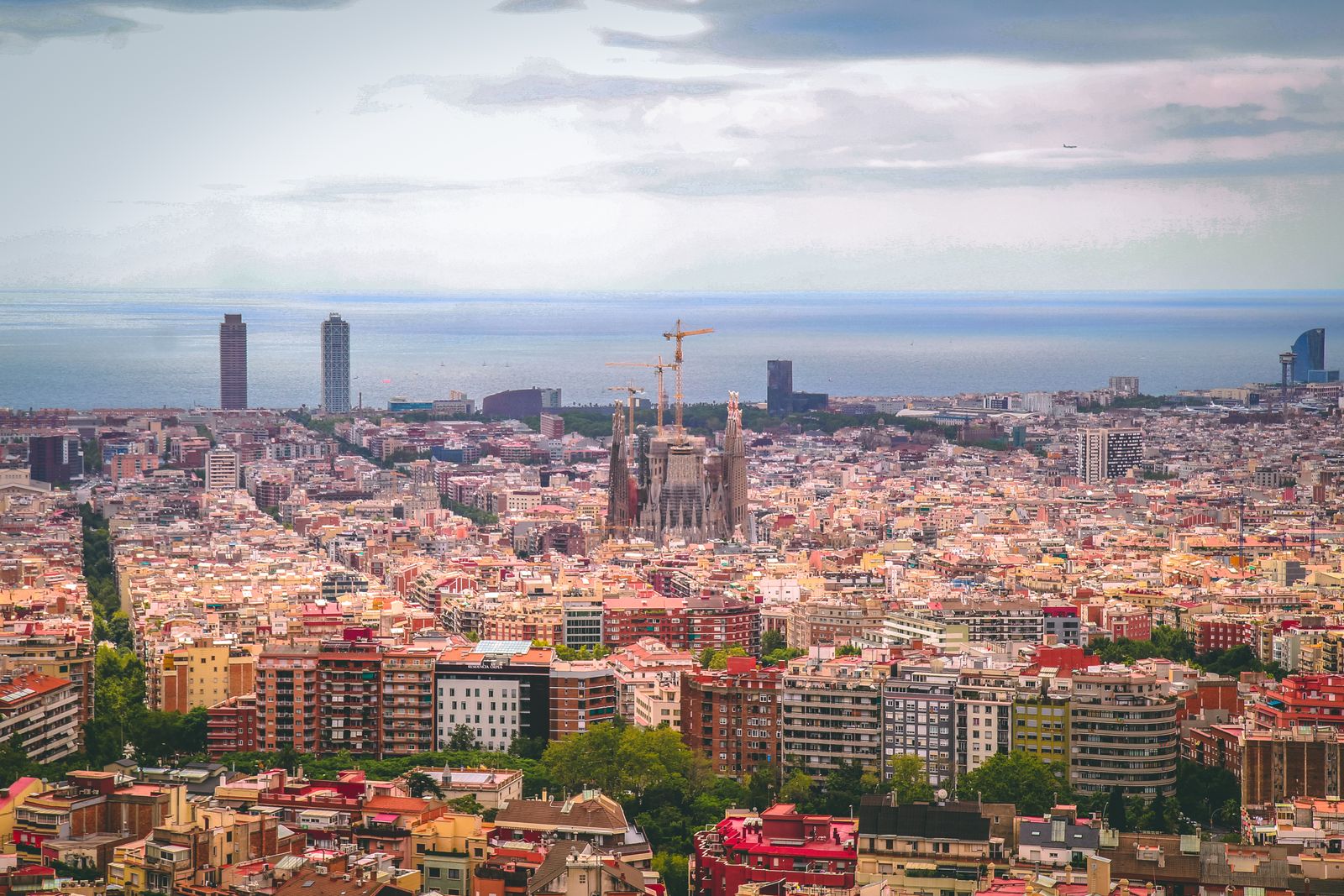 Barcelona 7-Day Itinerary: Gaudí and Montserrat
