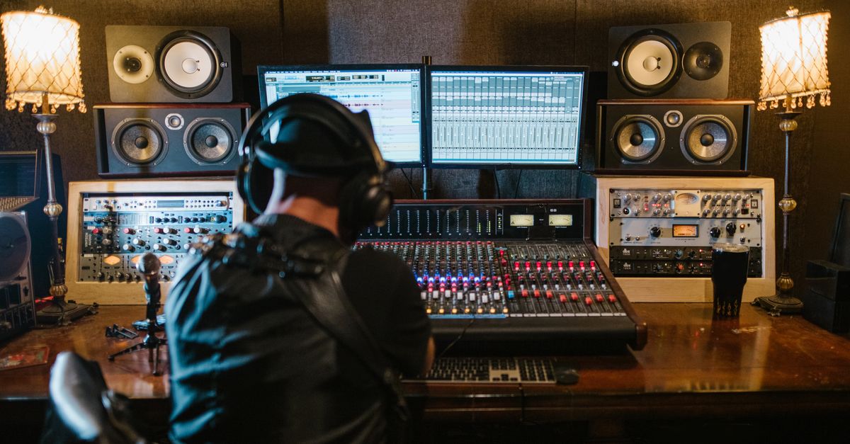 How to Improve Your HiFi Sound Quality with Room Treatments