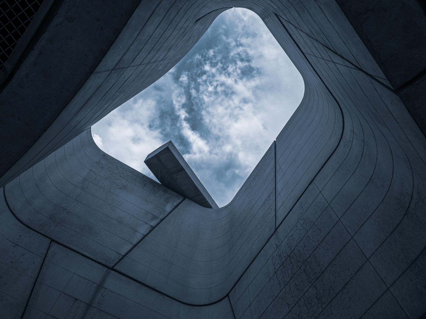 Post-cloud strategy: Architecting the next enterprise stack