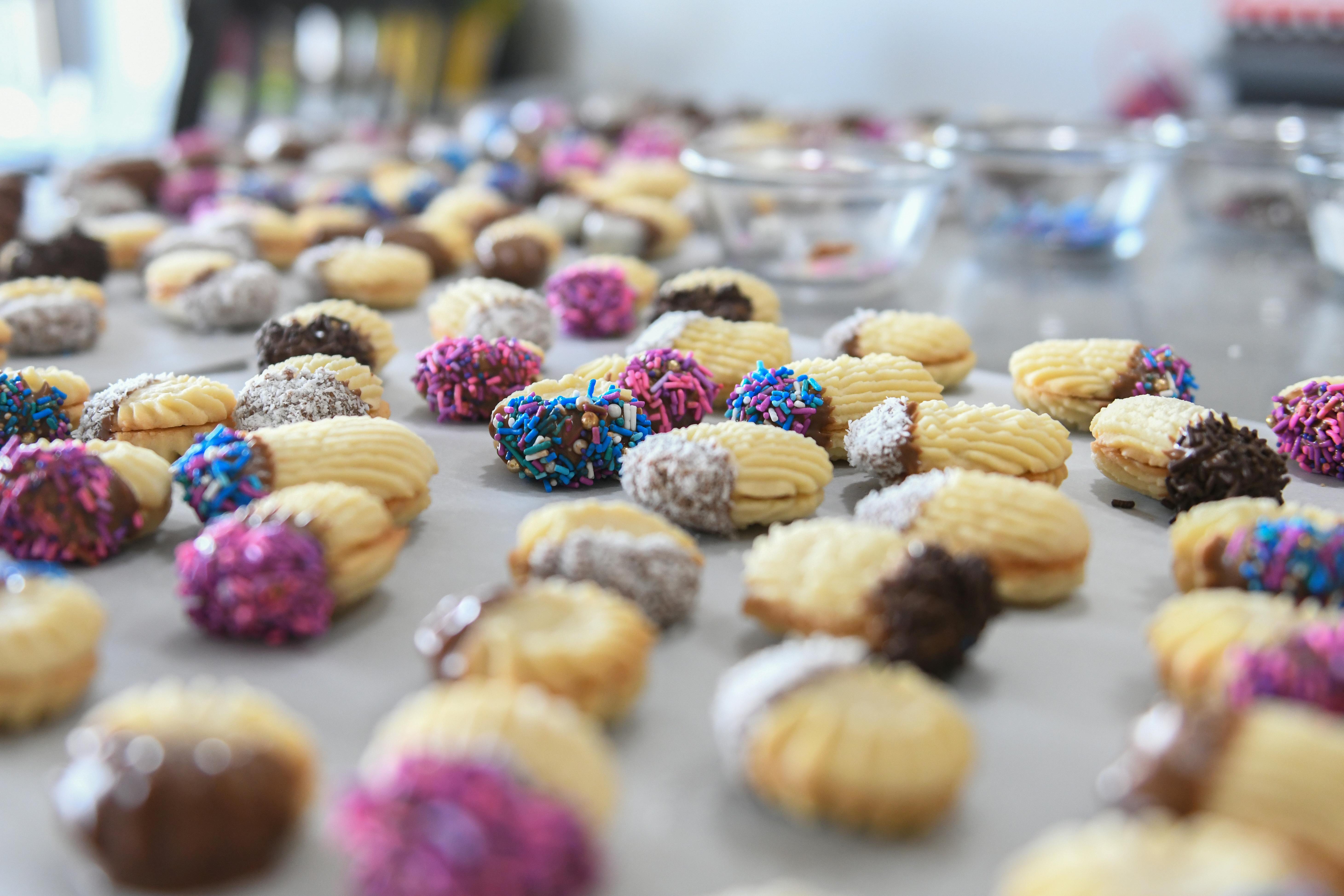 Baked By Melissa Founder Shares 3 Easy Family Dinner Recipes - TODAY.com — Photo by Meado on Pexels