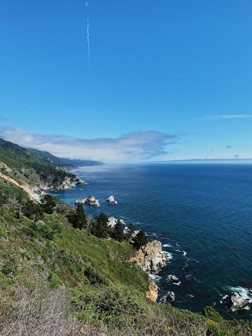Foto d'estoc gratuïta de a un penya-segat, costa de roques, horitzó