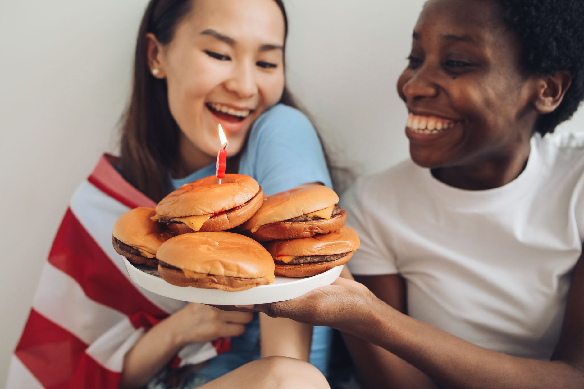 Réussir une soirée burger maison entre amis : le guide complet