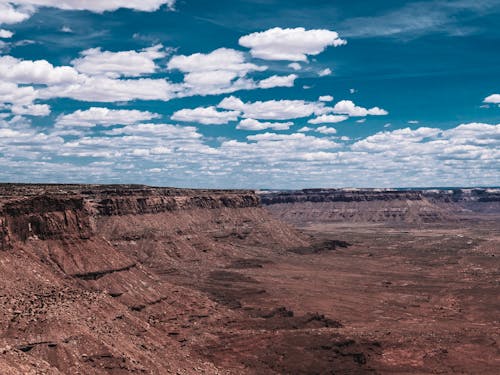 Kostenloses Stock Foto zu blauer himmel, canyon, dürr