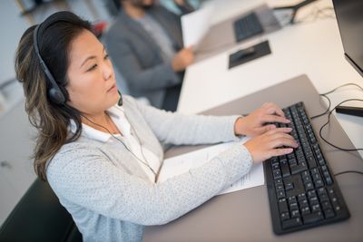 Agent at workstation