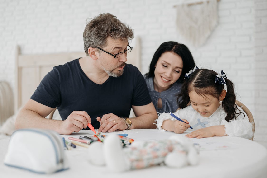 Free Man in Black Crew Neck T-shirt and Woman in Black Crew Neck T-shirt Stock Photo