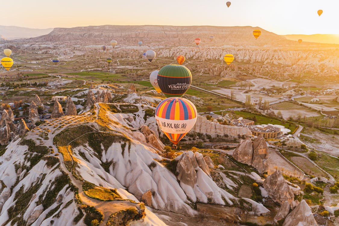 Imagine de stoc gratuită din aeronave, baloane cu aer cald, formațiuni stâncoase