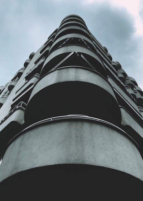 Free Low Angle Shot of a Concrete Building Stock Photo