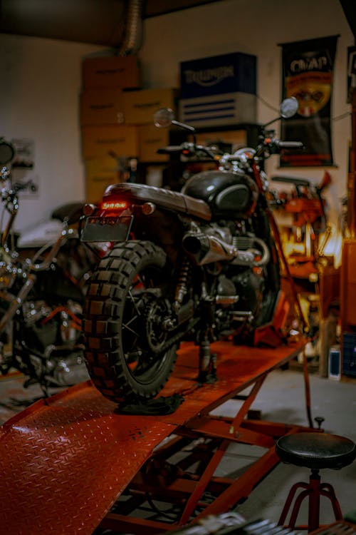 Darmowe zdjęcie z galerii z cafe racer, motocykl, motocykle