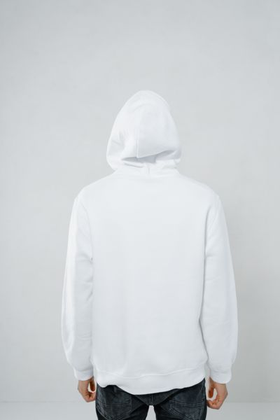 White hooded sweatshirt — photo by MART PRODUCTION on Pexels