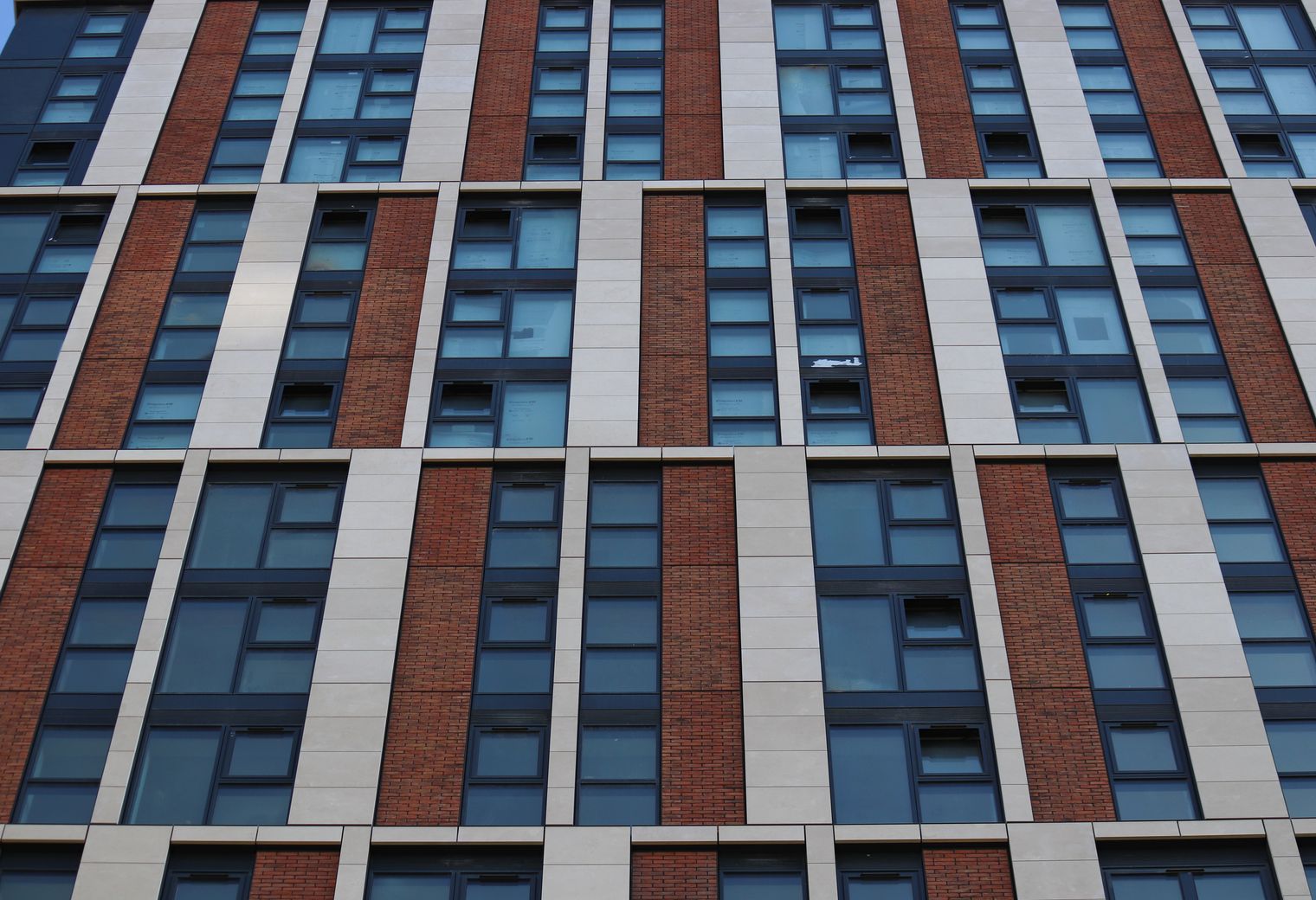 Edgware — student move with boxes and a van
