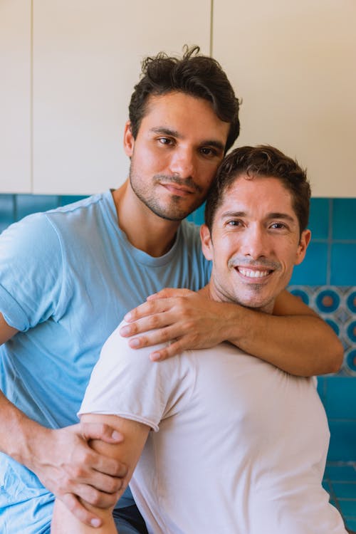 Ilmainen kuvapankkikuva tunnisteilla homo, homo pari, hymyily