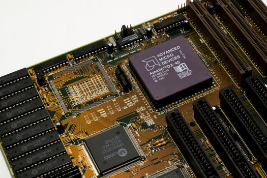 Ambiq Micro Director Ker Zhang Offloads $634,360 in Shares