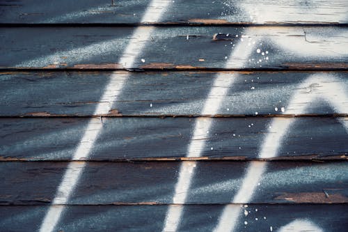 Pain Peel Off over the Wooden Wall