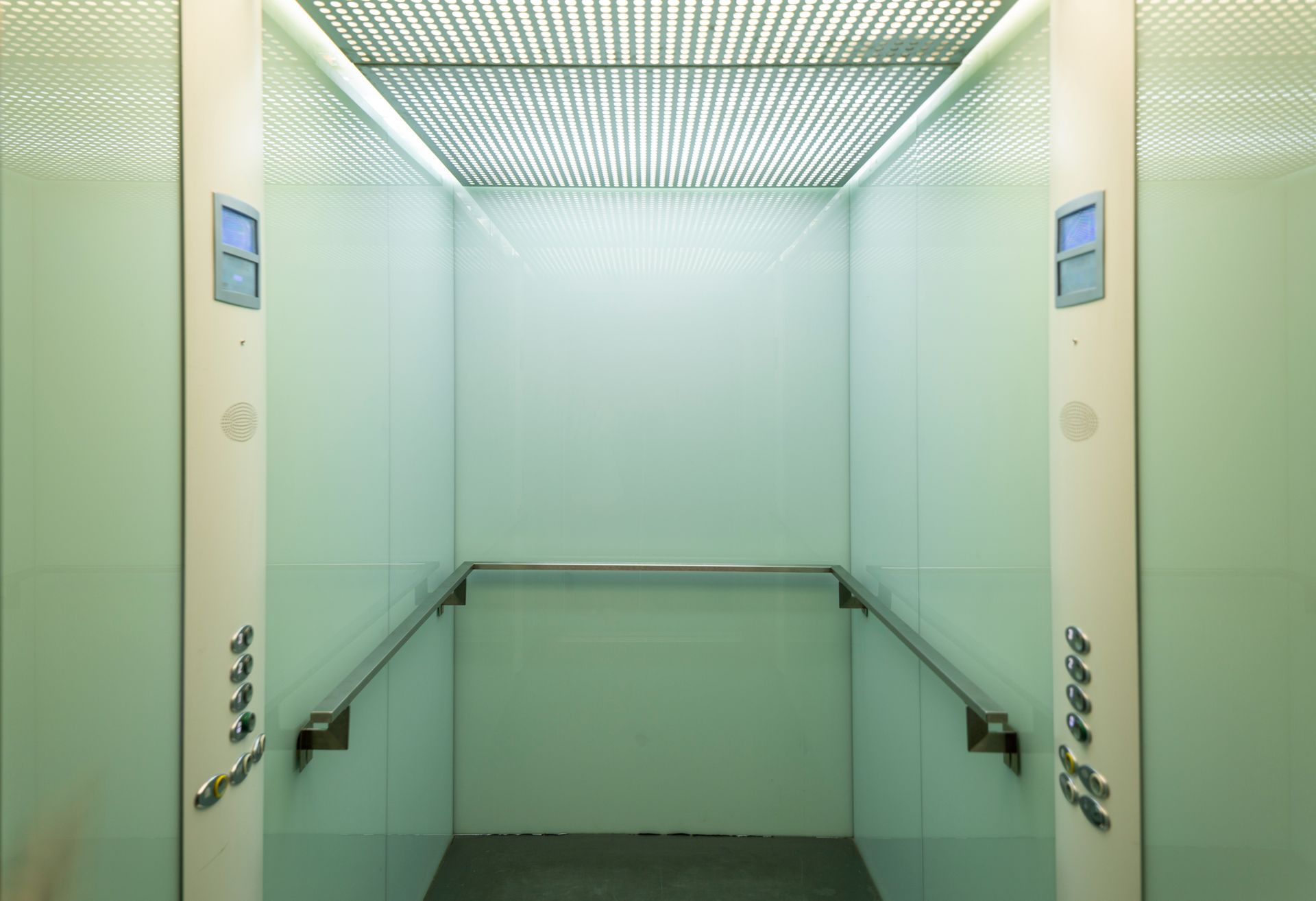 Passenger lift cabin interior