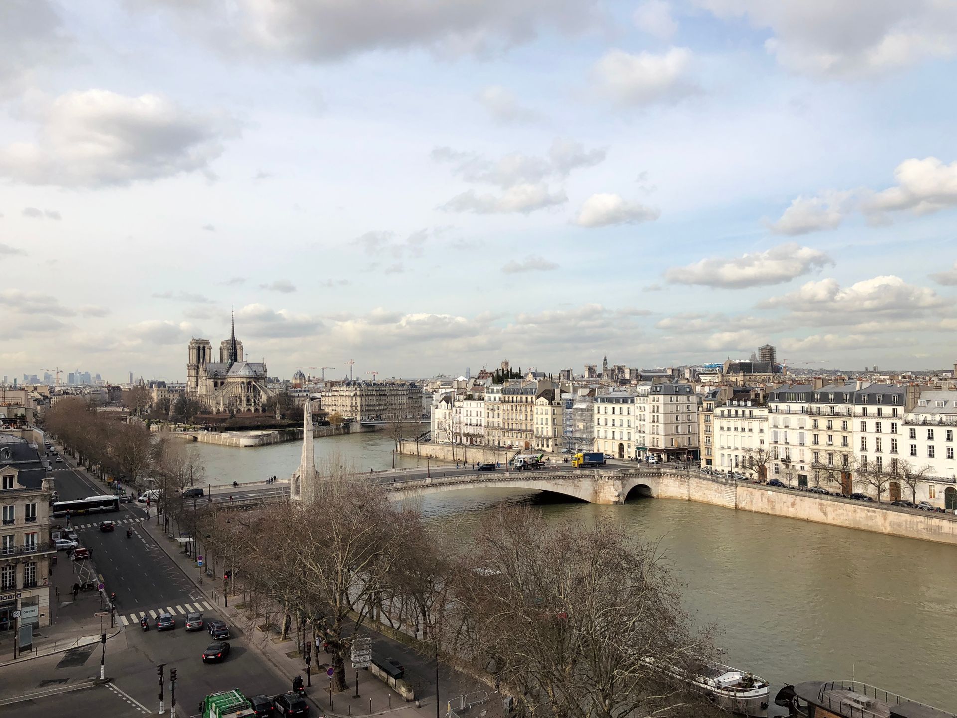 View of the Pont de la Tournelle Bridge in Autumn